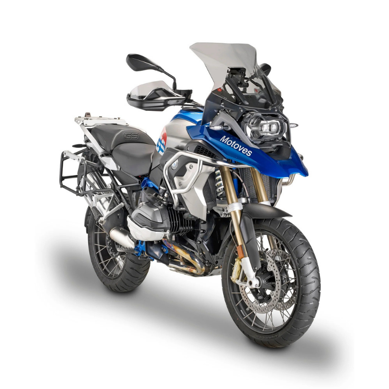 BMW R 1200 GS con il cupolino Kappa 5124DK fumé montato, vista di tre quarti anteriore, foto del prodotto
