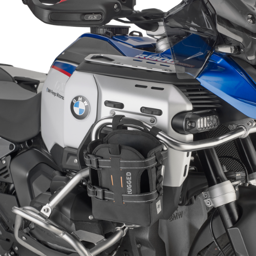 Guscio Kappa AV05S montato sul tubolare paramotore di una moto adventure, immagine illustrativa