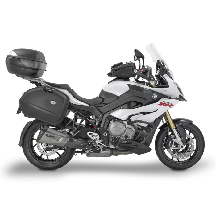 Valigie laterali e bauletto Kappa montati su una moto sport-touring bianca