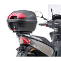 Attacco posteriore Kappa KE1370 montato su Kymco Agility R16 con bauletto Monolock non incluso, foto ufficiale Kappa