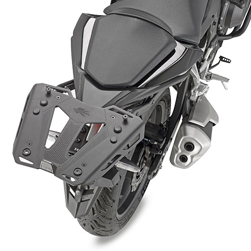 Attacco posteriore Kappa KR1206 montato su Honda CB 500 Hornet, piastra e bauletto non inclusi, foto ufficiale Kappa