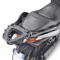 Attacco posteriore Kappa KR2150 con piastra MONOLOCK montato su Yamaha X-Max, bauletto non incluso, foto ufficiale Kappa