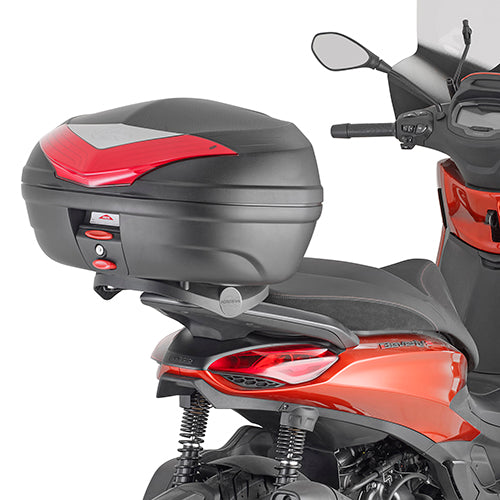 Attacco posteriore Kappa KR5616 con bauletto Monolock montato su Piaggio Beverly HPE, bauletto non incluso