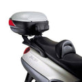 Attacco posteriore Kappa KR57 montato su Piaggio X9 con bauletto Monolock e schienalino, bauletto non incluso, foto del prodotto