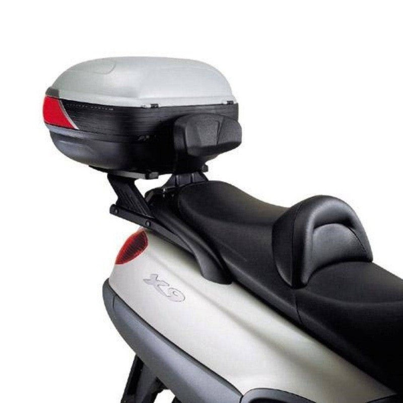 Attacco posteriore Kappa KR57 montato su Piaggio X9 con bauletto Monolock e schienalino, bauletto non incluso, foto del prodotto