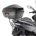 Attacco posteriore Kappa KR6104M per bauletto Monolock montato su Kymco Xciting 400i, bauletto non incluso, foto ufficiale Kappa