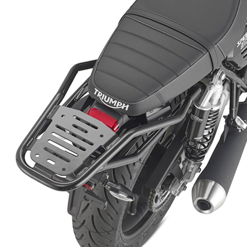 Attacco posteriore Kappa KR6426 nero montato su Triumph Speed Twin 900, bauletto non incluso, foto ufficiale Kappa