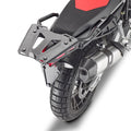 Attacco posteriore Kappa KR6710 nero con piastra montato su Aprilia Tuareg 660, piastra e bauletto non inclusi, foto ufficiale Kappa