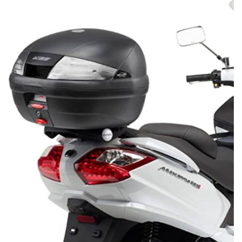 Attacco posteriore Kappa KR7051M con piastra Monolock montato su SYM Maxsym 400 e 600, bauletto non incluso, foto del prodotto