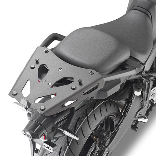 Attacco posteriore Kappa KRA2159 in alluminio nero per Yamaha Tracer 9 montato sulla moto, bauletto non incluso, foto ufficiale Kappa