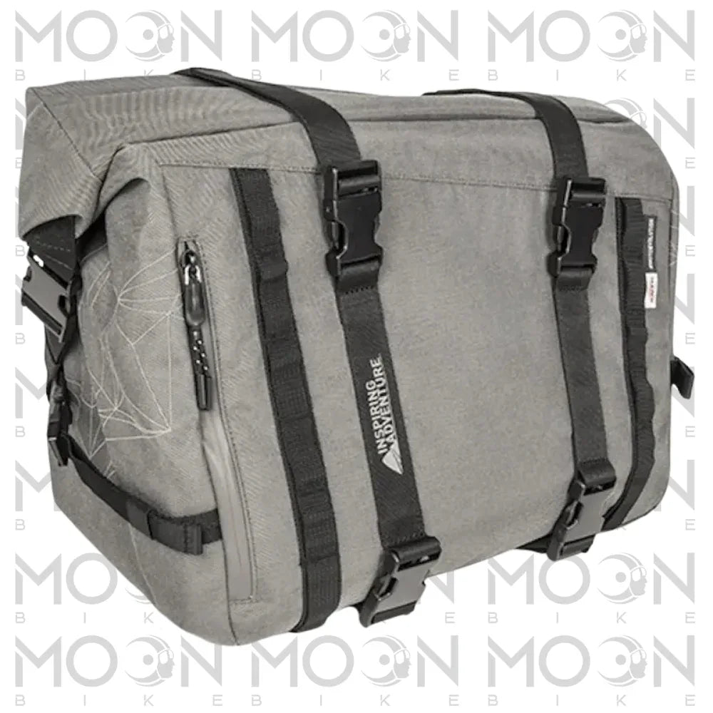 Kappa RA316 borsa laterale grigia Inspiring Adventure vista di tre quarti con zip riflettente, foto del prodotto