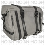 Kappa RA316 borsa laterale grigia Inspiring Adventure vista di tre quarti con zip riflettente, foto del prodotto