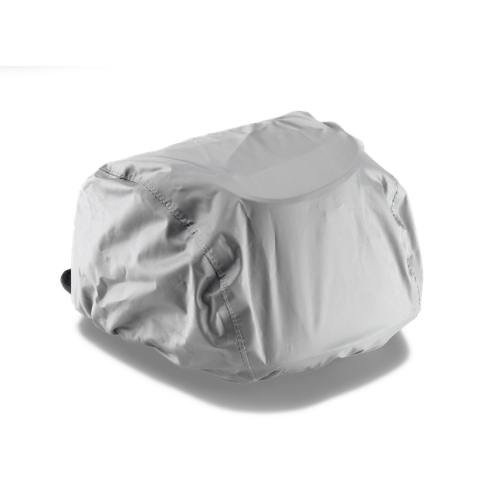 Copertina antipioggia Kappa STO106R sopra la borsa STO106, optional venduto a parte, immagine illustrativa