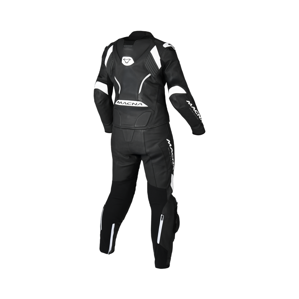 Tuta moto donna Macna Blitz 2pc nero e bianco in pelle traforata, vista posteriore