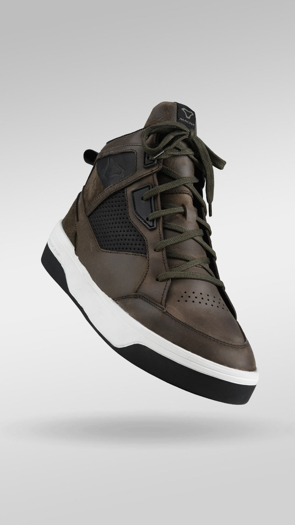 Macna Citeon 166.1100.710 marrone e nero – sneaker moto, vista laterale sospesa