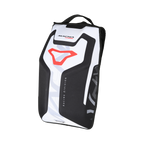 Macna Formance zaino moto aerodinamico nero e bianco, immagine principale della colorazione