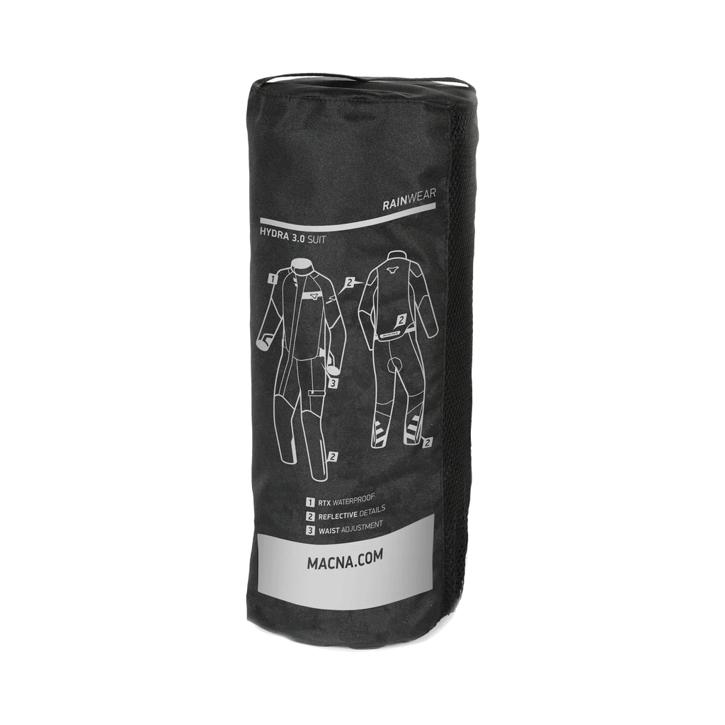 Storage bag in dotazione con la Macna Hydra 3.0, con etichetta delle caratteristiche