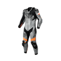 Macna Ignite 1pc 166.4207.813 tuta moto intera in pelle grigia nera e arancione, vista frontale