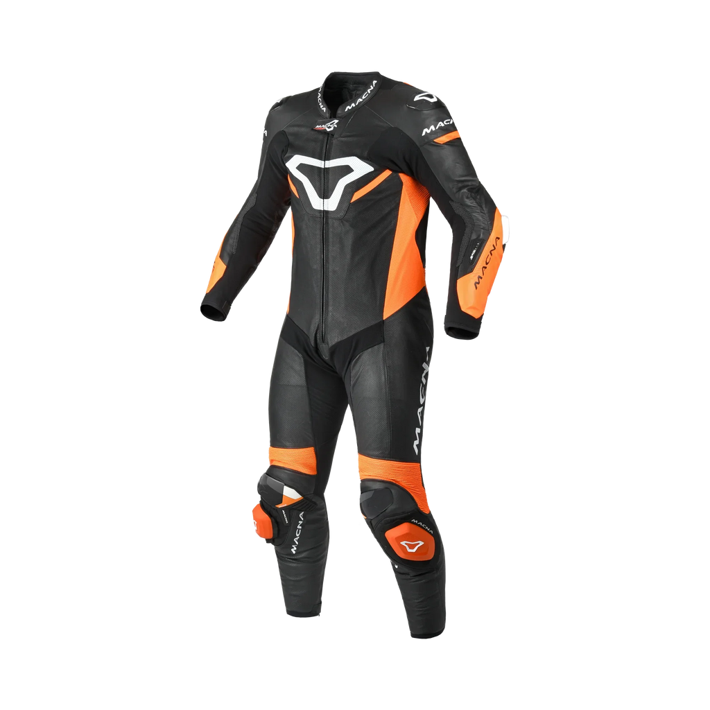 Macna Mizuro Nero/Arancio/Bianco tuta moto pelle di canguro uomo Classe AAA, vista fronte
