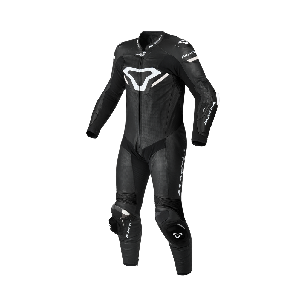 Macna Mizuro Nero/Bianco tuta moto pelle di canguro uomo Classe AAA, vista fronte