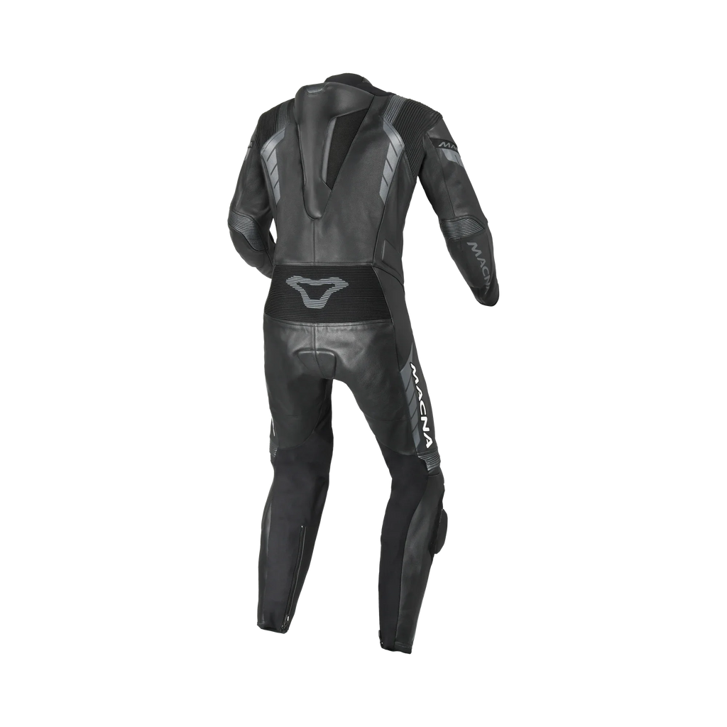Macna Varshall 1pc Nero tuta moto intera in pelle CE Classe AA uomo, vista retro