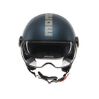 Casco jet Momo Design FGTR EVO blu avio opaco/silver – vista frontale con visiera chiusa e cinturino sottogola micrometrico