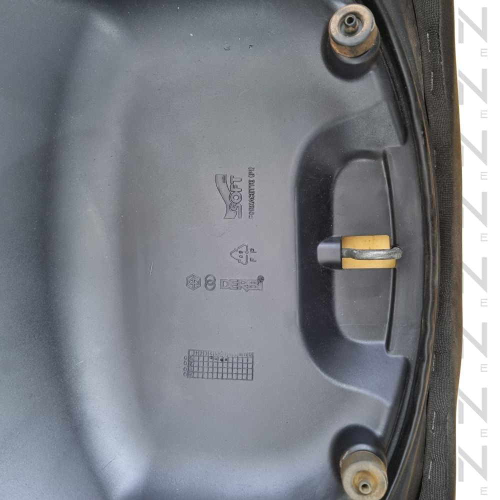 Sella Originale Piaggio X8 400 2006 - 2008 Seduta Scooter Blu 62365900EI - Moon Bike S.r.l.SELLApiaggioMoon Bike S.r.l.